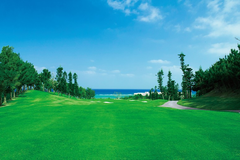 沖縄リゾートゴルフのススメ スポーツアイランド沖縄