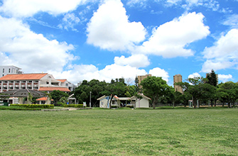 point2芝生広場